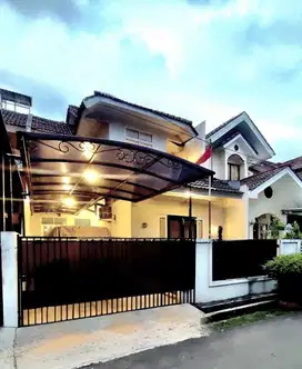Dijual cepat BU rumah bagus second siap huni LT 126LB 165 di galaxy