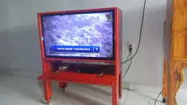 Tv Polytron 32 inchi