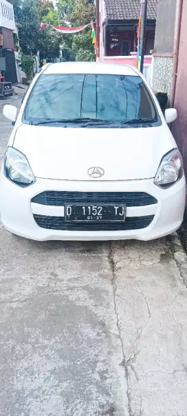 Ayla 1000 cc putih mulus