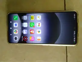 REDMI NOTE 14 BLACK 4G RAM 8/256 GB FULLSET ORI GARANSI 5 BULAN LAGI