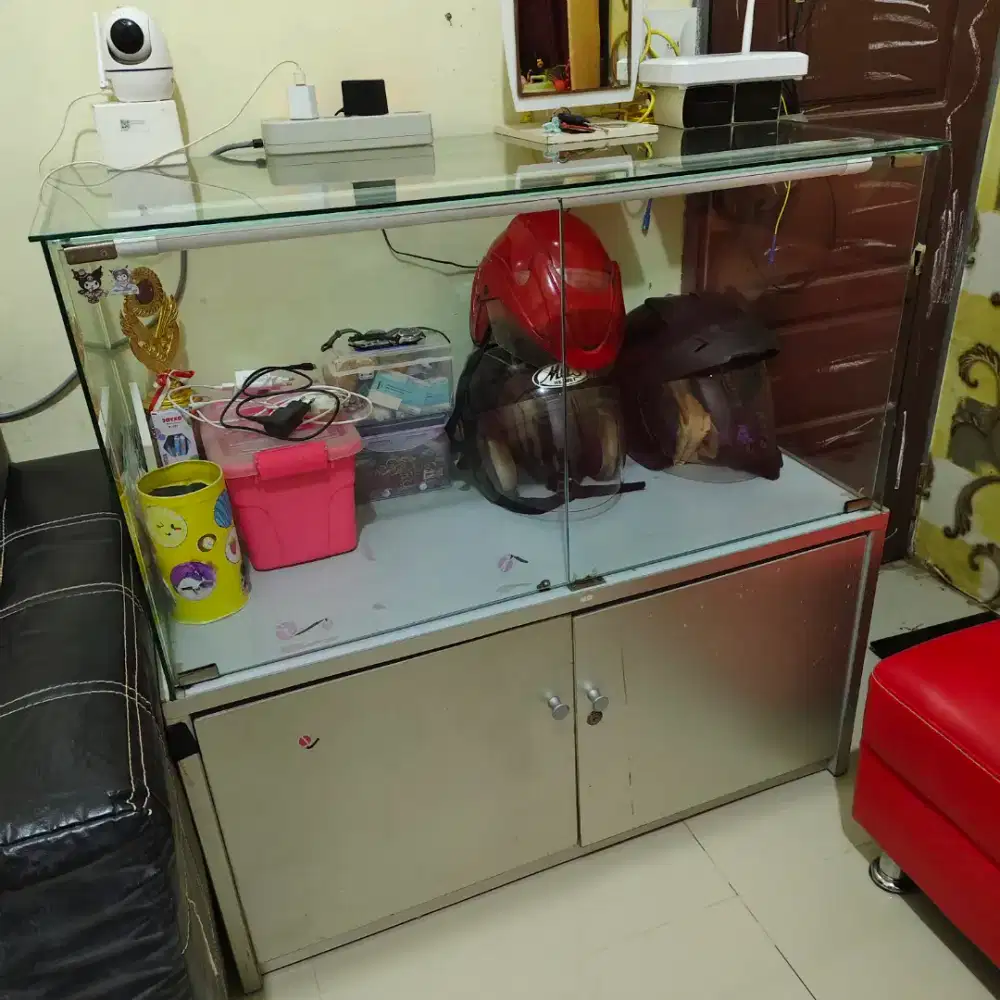 Etalase USAHA UNTUK YANG BUTUH KONDISI 95%
