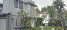 Hunian Mewah di Cigadung Greenland Hook Position, Fully Furnished.