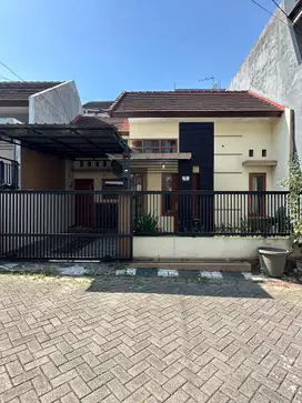 DIJUAL RUMAH SIGURA-GURA KOTA MALANG COCOK UNTUK KOST DEKAT KAMPUS UB