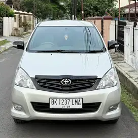 Toyota Innova G 2.0 Matic Bensin 2009