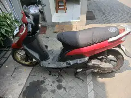 Di jual cepat MIO smile 2011