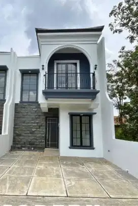 Dijual Rumah 2 Lantai Modern Classic Murah Strategis Pemda Cibinong