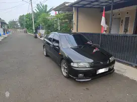 Mazda Familia 1998