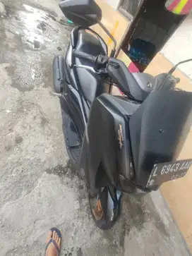 Yamaha N-Max 2022