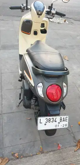 Scoopy Fhasion th 2023 mulus pool pjk baru