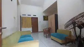 Dijual BUCepat Rumah di Cluster Aralia Harapan Indah Bekasi