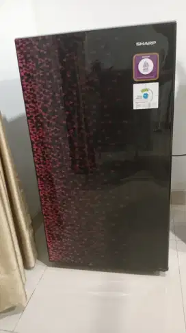 Dijual kulkas 1 pintu sharp