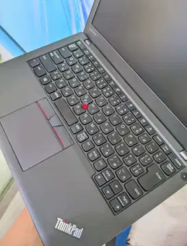 READY LAPTOP LENOVO THINKPAD X270 LAYAR SENTUN
