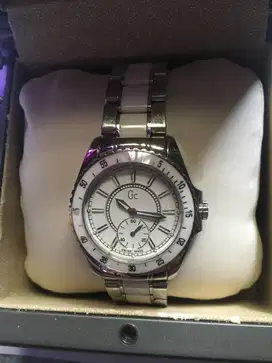 Jam Tangan GUESS COLLECTIONS ORIGINAL lengkap dengan kardus dan kartu