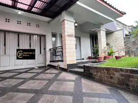 Dijual Rumah Bagus Strategis Di Bintaro Sektor 1 (1153-RY)