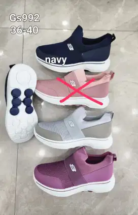 Sepatu sneker peia wanita