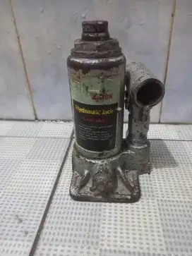 dongkrak hidrolik 2 ton