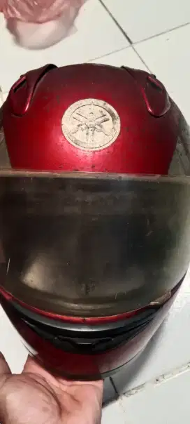 Helm yamaha bekas