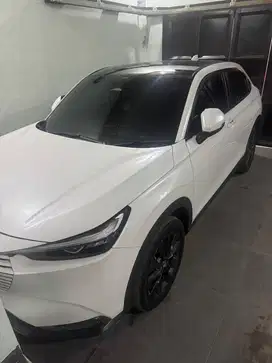Hrv SE 2023 warna putih