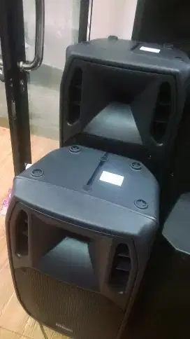 SPEAKER AKTIF HUPER AK15