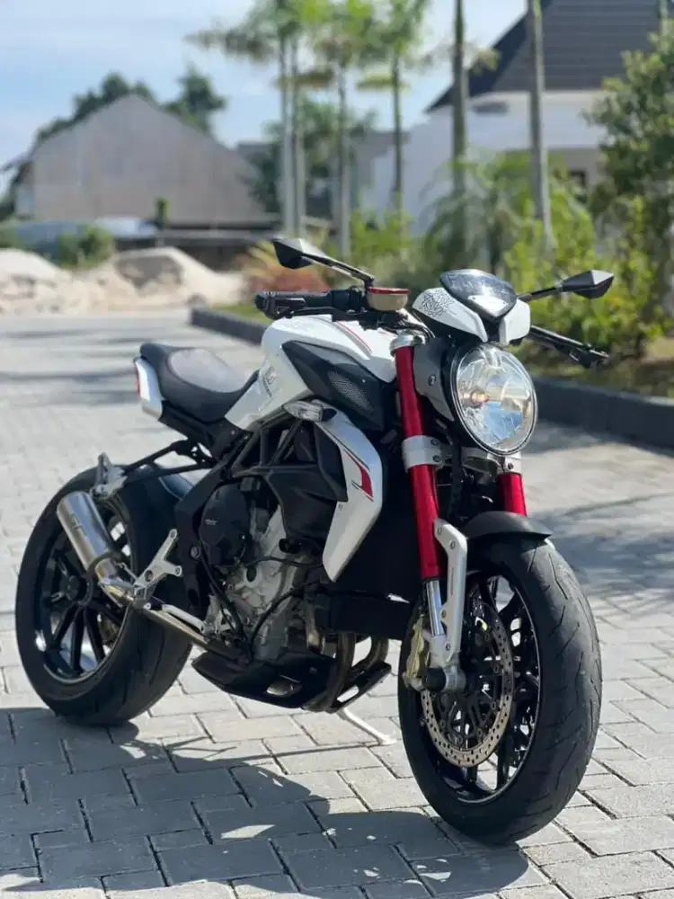 FOR SALE!! MV AGUSTA DRAGSTER 2016