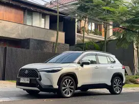 Corolla Cross Hybird  2020 AT ( Warna Favorit putih )