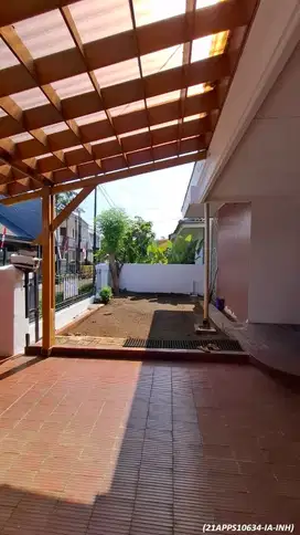 Dijual atau disewakan Rumah asri di Bintaro Sektor 1 Jakarta Selatan
