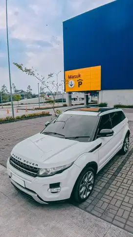 Range Rover Evoque Si4 Dynamic luxury (type tertinggi) tahun 2012