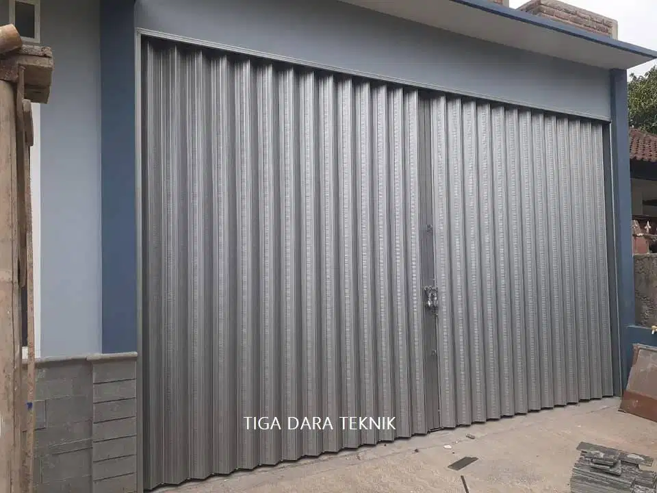 Pintu Harmonika / Folding gate gerbang ruko & garasi pasang terpercaya