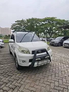 Toyota Rush 2013 G AT Matic Putih Upgrade Headunit dan tanduk