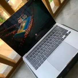 MacBook Pro 2020 - 16/512GB iBox