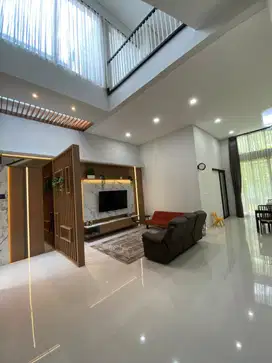 Rumah Mewah Murah Semi Furnish Bagus siap huni di Cluster Pondok Hijau