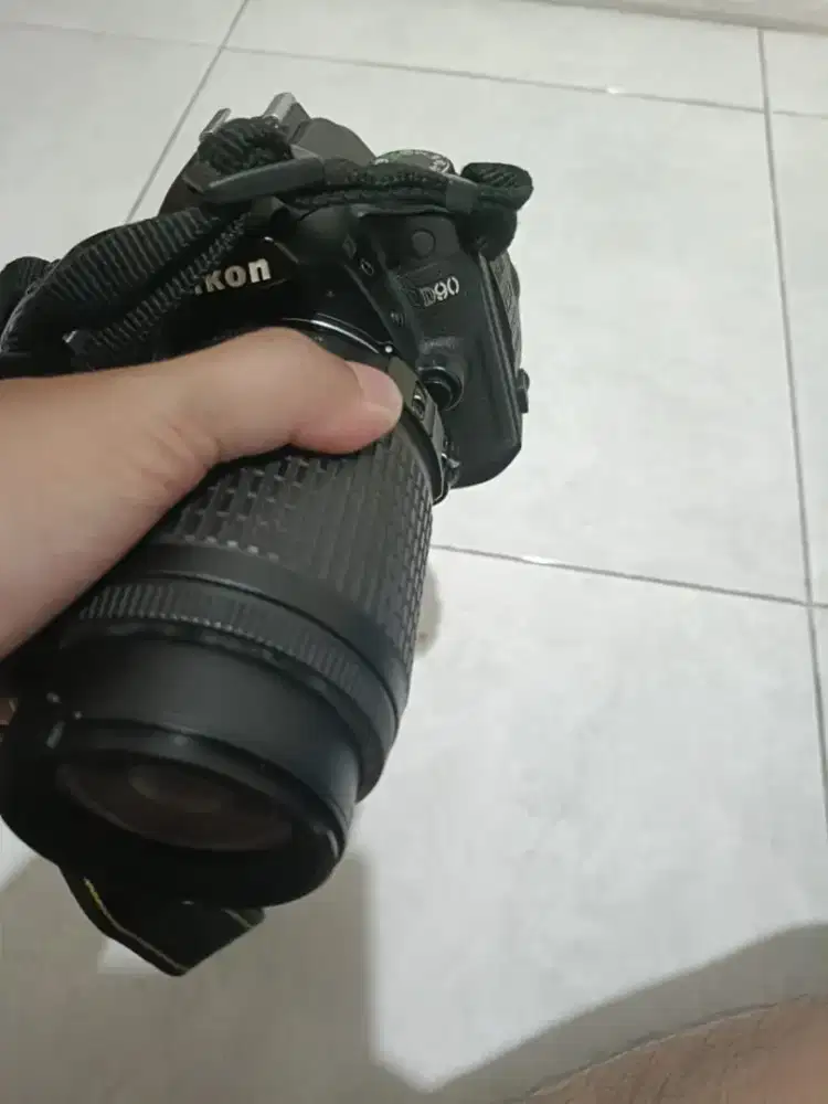 NIKON D90+ 55-200 VR