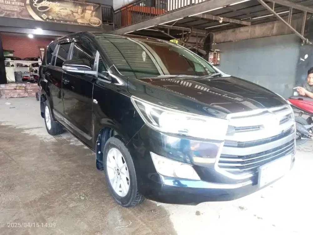 Di jual Toyota Innova G M/T 2.0
