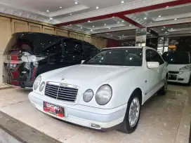 MERCY E230 AT 1997 NEW EYES PUTIH / MODEL THN 1998 (BINTANG MOTOR)