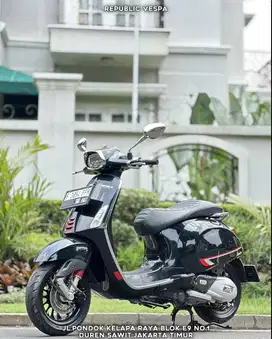 Piaggio Vespa SPRINT S 150 IGET ABS LED Th 2019 WARNA HITAM GLOSSY