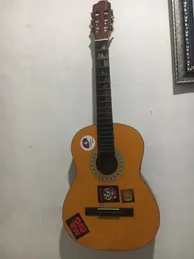 Dijual gitar skylark 350k