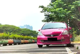 (MULUS) HONDA JAZZ 1.5 VTEC 2005 MT