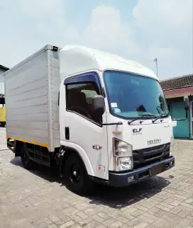 ISUZU ELF GIGA 4 BAN CDE ENGKEL BOX JUMBO KONDISI ISTIMEWA CANTER