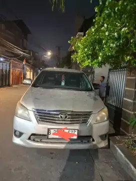 Dijual kijang Innova th 2008