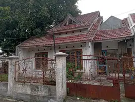 Rumah di hook luas tanah 191 m²