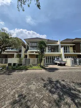 Rumah Minimalis Royal Residence Wiyung Surabaya Barat Luar Cluster