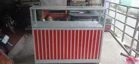 Etalase makanan siap pakai