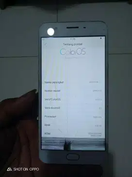 Jual Oppo f1s ram 4/64 minus ada di layar,sm tutup baterai paling bwh