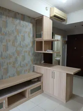 Disewakan Unit Apartemen Ancol 1BR Furnished, Lokasi Premium