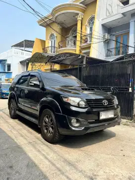 Toyota Fortuner VNT TRD 2014 AT
