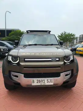 LAND ROVER DEFENDER 90 SE P300 2021