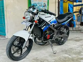 Kawasaki Ninja R up SS 2012