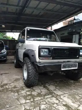 DAIHATSU FEROZA THN 1994 PUTIH ASLI