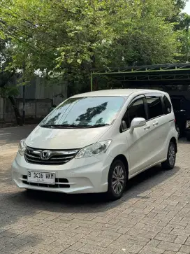 Jual Cash Honda Freed 1.5 SD Matic 2013