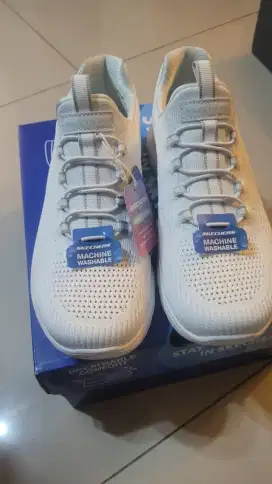 Dijual sepatu baru size 38.5